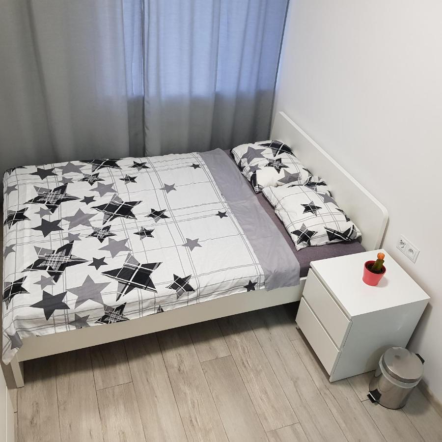 Mirrorroom Pl Downtown Варшава Екстер'єр фото