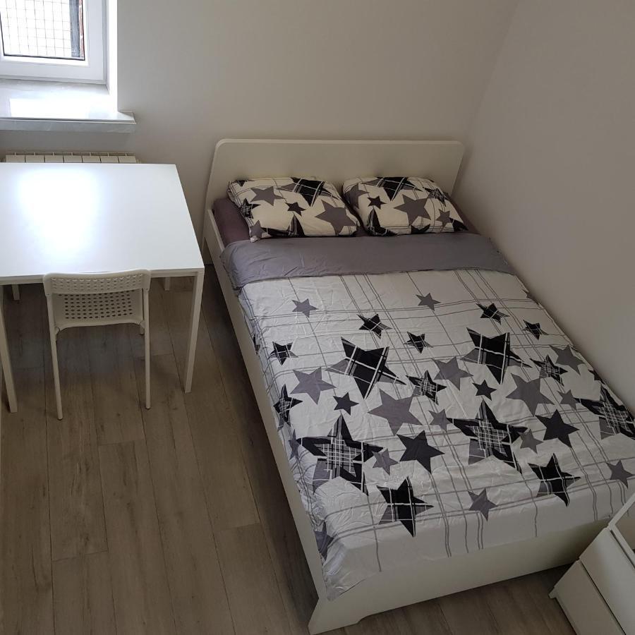 Mirrorroom Pl Downtown Варшава Екстер'єр фото